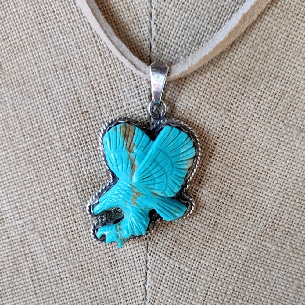 VTG. carved turquoise & sterling eagle pendant